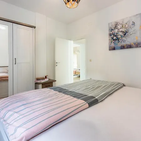 Apartment Mirjana Jelicic