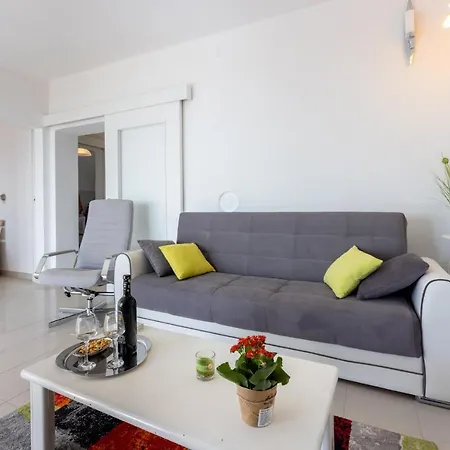 Apartment Mirjana Jelicic Dramalj