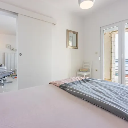 Mirjana Jelicic Apartment