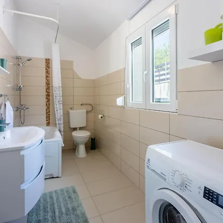 Apartment Mirjana Jelicic Dramalj