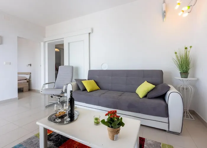 Apartment Mirjana Jelicic Dramalj