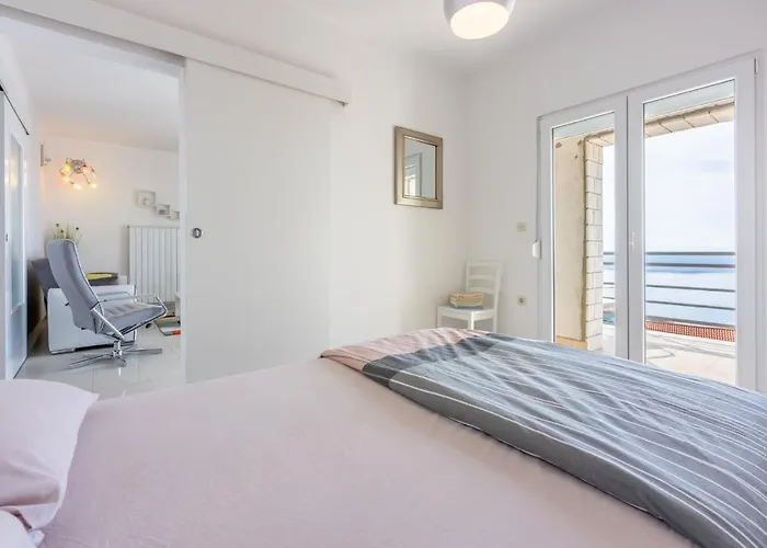 Mirjana Jelicic Apartment