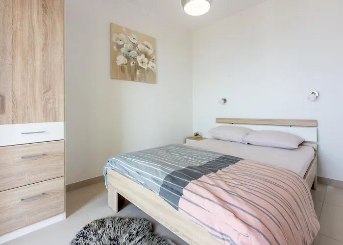 Apartment Mirjana Jelicic *